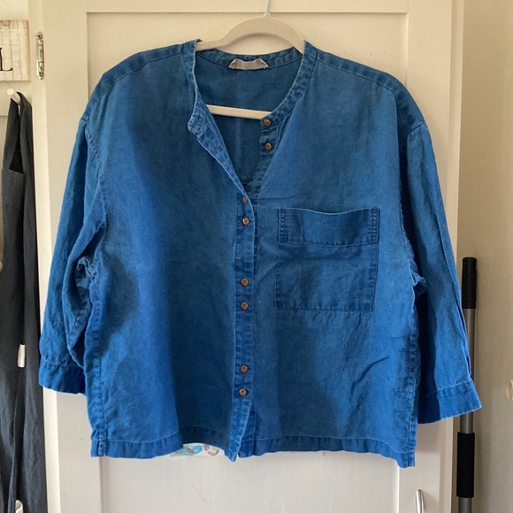 Everlane Tops - Everlane Linen Billow Blouse in blue